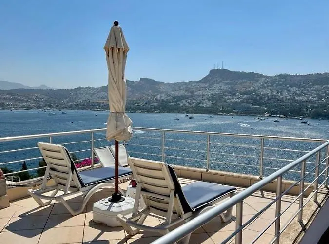 Dream House Apartment